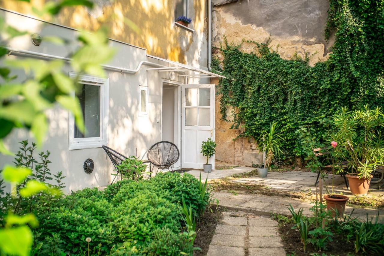 Apartamento Presso Pécs Exterior foto